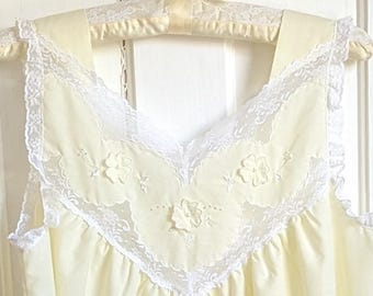 Vintage Barbizon Cotton Nightgown: Lace Trim Waltz Length Sleep Dress