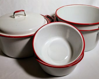 Red White Enamel Ware, Enamelware Set, Vintage Pot, Lid, Bowls, Kitsch Kitchen, Farm House Home, 6 Piece Cookware Set, 4th of July Picnic