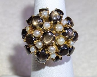 Vintage Gray Star Sapphire & Seed Pearl Bombé Ring 14k Gold – Estate Cluster Asterism