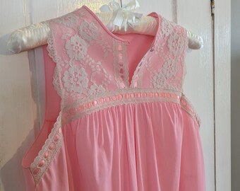 Vintage Kayser Pink Nylon Nightgown Lace Yoke Ribbon Trim Romantic Lingerie Gown Size M