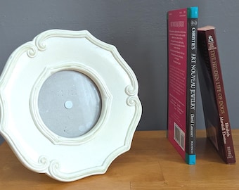 Vintage Art Nouveau Cream Scroll Easel Frame – Ornate Cottage Display