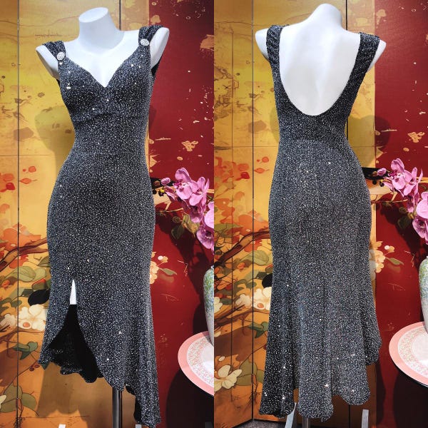 Vestido de tango sirena asimétrico con espalda descubierta y diamantes de imitación plateados: un brillo elegante para actuaciones y milongas.