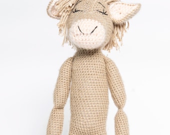 Vaca Europea - Happy Farms, peluche, muñeca de crochet, Mallory's Friends 100% hecho a mano para bebés y niños