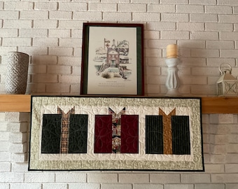 Handmade Quilted Table Runner: Shoppes on Main Christmas Presents