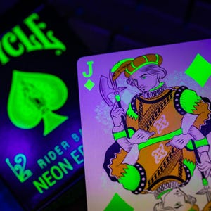 Carte da gioco Bicycle Neon Rider Back Green / Mazzo UV-Blacklight