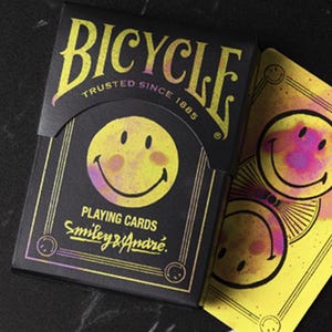 Carte da gioco Bicycle X Smiley Collector's Edition / Illustrazione di una faccina felice