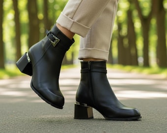Botas de couro preto, botas de inverno com forro quente e salto bloco