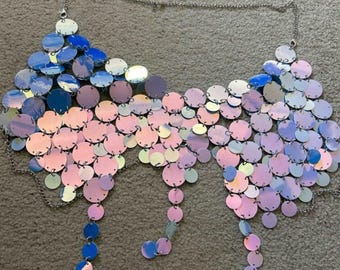 Haut à sequins Coachella, cropped paillette pour femme, tenue de festival d'anniversaire, bijoux de corps à paillettes, paillettes holographiques, haut argenté