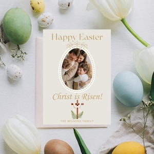 Paaskaartsjabloon met foto's l Paaskaart bewerkbare foto l Religieuze paasfotokaart bewerkbaar l Familiefoto Pasen l Christus is verrezen
