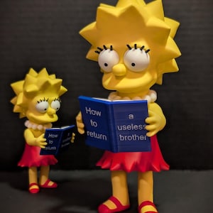 Lisa Simpson Figure | Simpsons Collectible With Book – Standard or ...