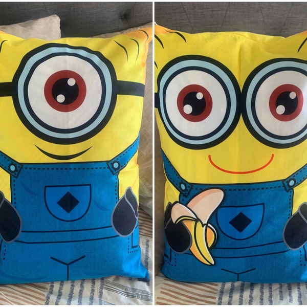 Minion 'Hero Hugger' taie d'oreiller décorative double face Design personnalisé Despicable Me