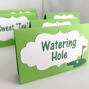 Etiquetas de comida para fiestas de golf, tarjetas de lugar para cumpleaños de Masters, decoración para fiestas de hoyo en uno, tarjetas de carpa para menú de minigolf, fiesta de jubilación, fiesta de golf