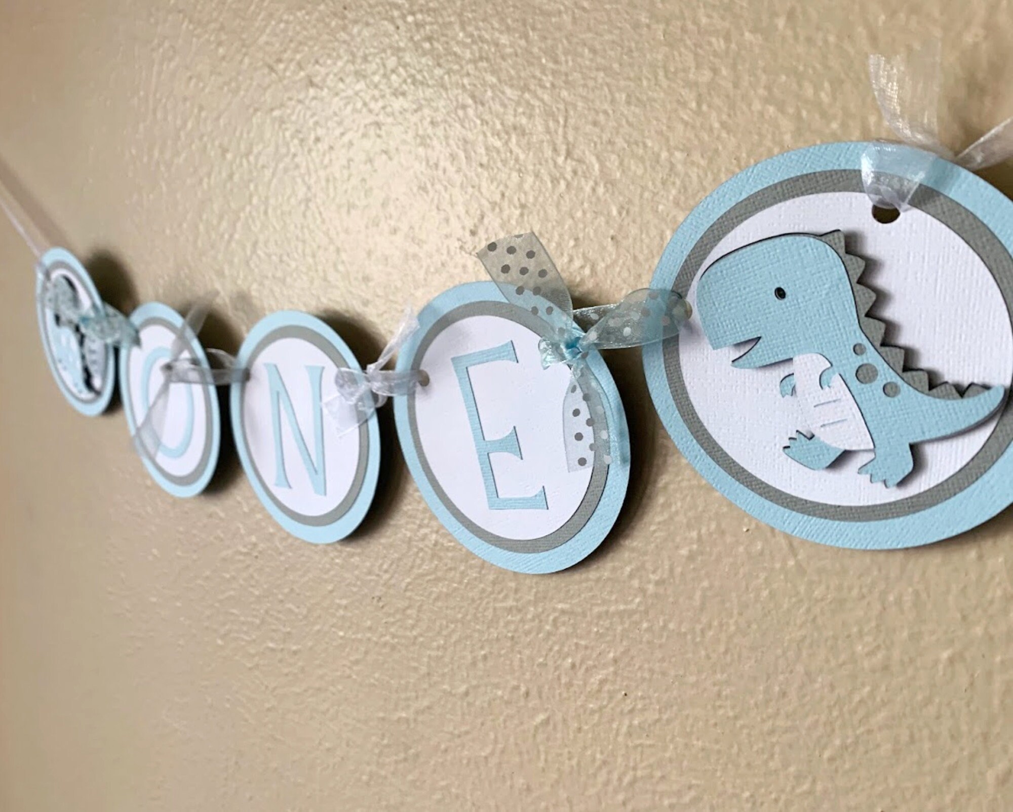 Centrotavola a forma di dinosauro per baby shower: decorazioni per feste a tema dinosauri per bambini - Italia