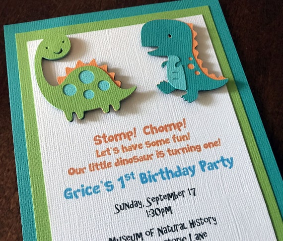 Lindo bebé dinosaurio invitación de cumpleaños tres años tres meses tarjeta  de felicitación de feliz cumpleaños