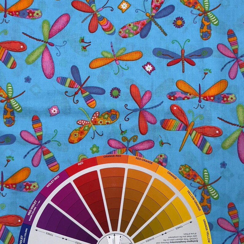 Dragonfly Patchwork Pattern Print on Blue by Fabric Traditions - 1/2 Yd - Bugs 画像 4