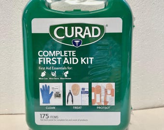 Botiquín de primeros auxilios Curad de 175 piezas, nuevo en su envoltorio de plástico original.
