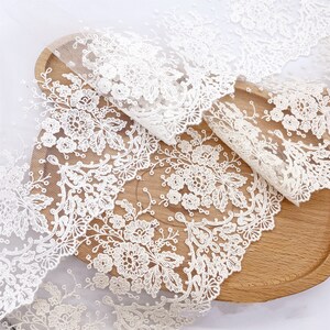 1Yard 16CM Vintage Style Floral Embroidery Lace Trim Thread Mesh Wedding Dress Costume Garment Material Needlework Sewing