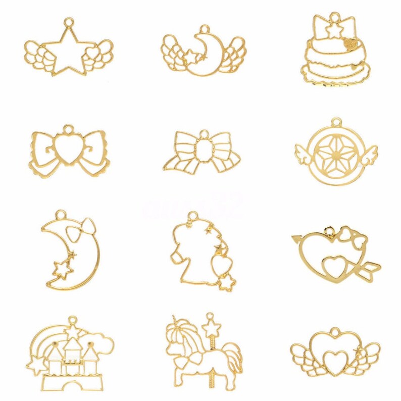 Stars Castle Heart Ribbon Moon 12pcs Gold Zinc Alloy Key Open Bezel Pendant Frame Resin Blanks for Jewelry DIY UV Crafts