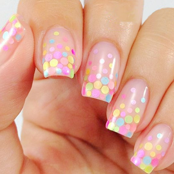 15 Beautiful Glitter Nail Designs You'll Obsess Over - College Fashion