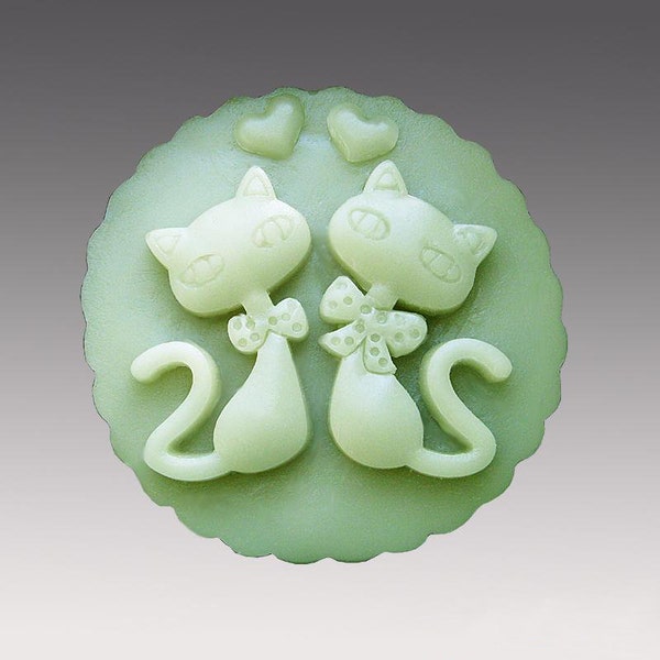 3D Lovely Beautiful Kitten Cat and Heart Silicone Mold Fondant Cake Moulds Handmade Soap Mold Cake Cooking Tools