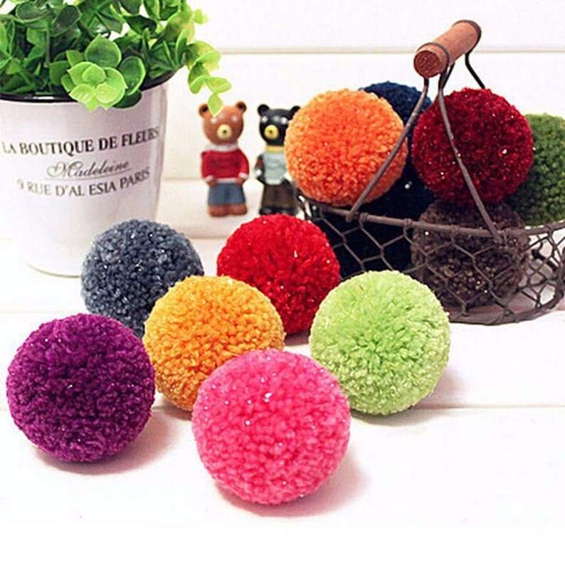 Set 8 Pieces Pom pom Maker Tools for Knitting Appareil Bommel Pompoms Maker Clover Fluff Ball Weaver Needlecraft Art Tools for Needlework image 5