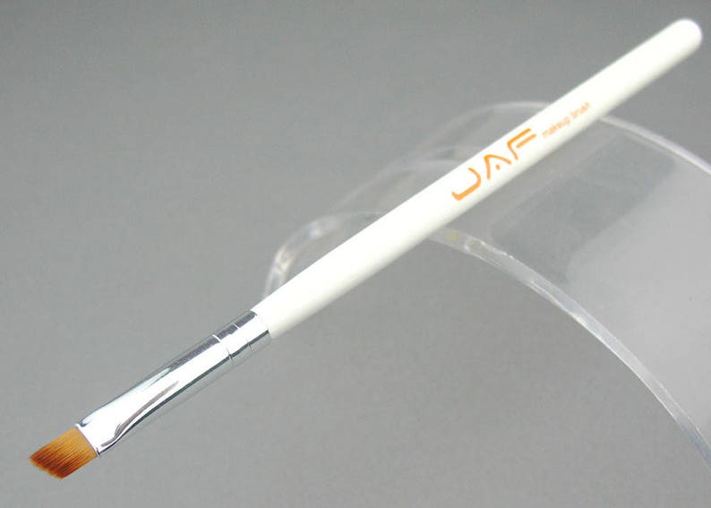 Angled Eyebrow Brush Synthetic Taklon Hair Gel Eyeliner Brush Etsy