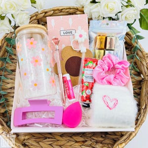 Teacher Appreciation Gift Basket: Personalized Spa Gift Set