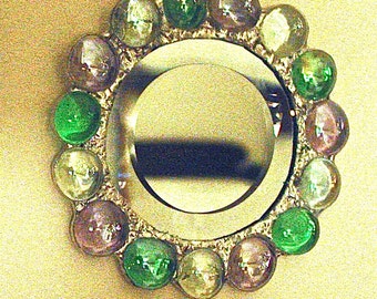 Small primping mirror