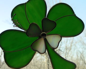 Shamrock with flower