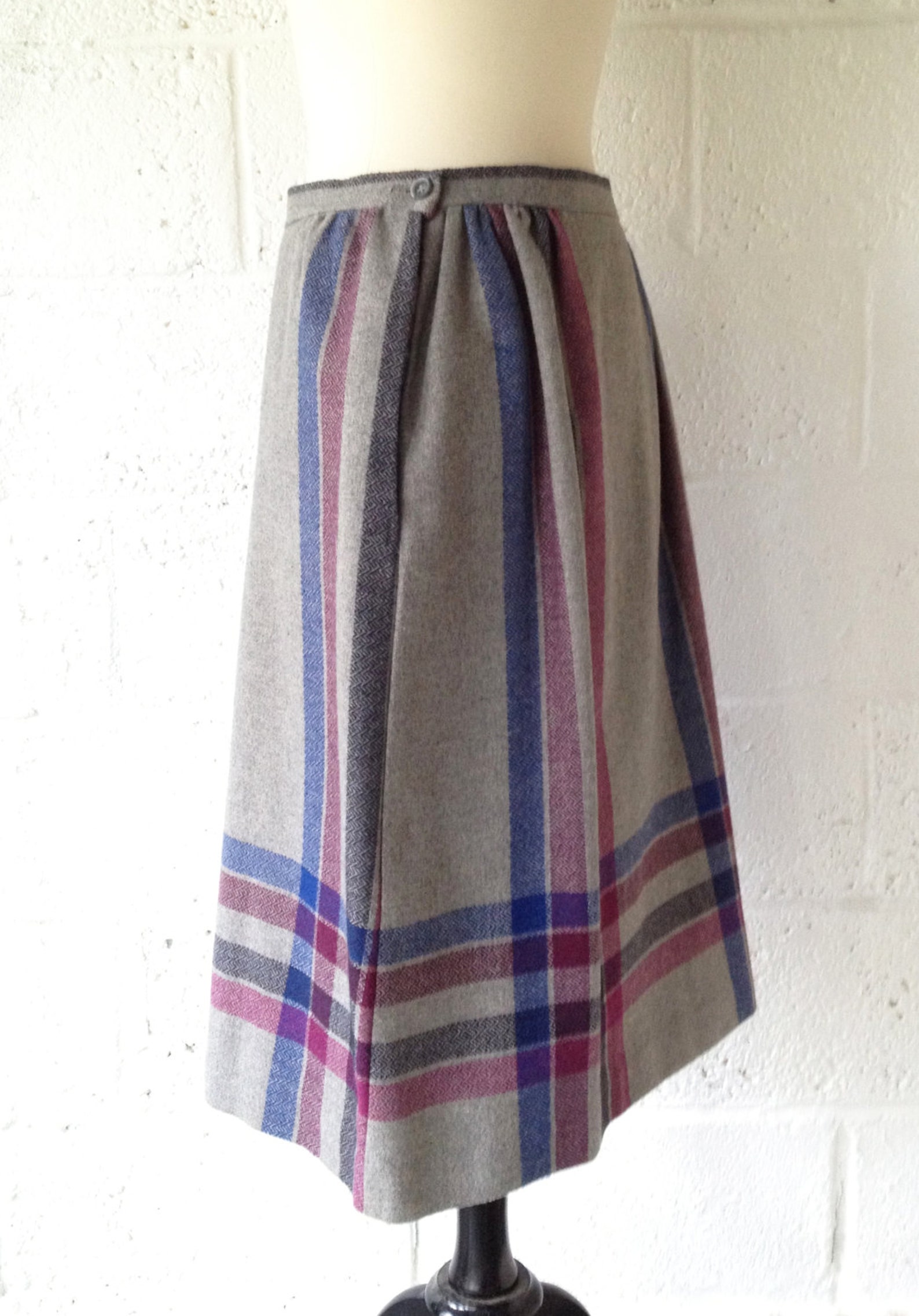 1980s Grey Flannel Skirt by Koret Career. Chevron Pattern | Etsy