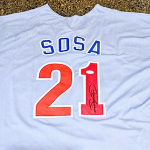 Sammy Sosa Signed Chicago Cubs Jersey w coa