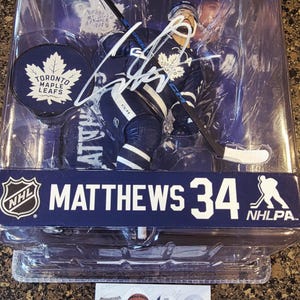 Austin Matthews NHL Superstar Toronto Maple Leafs Signed Action Figure w coa