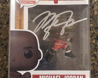 Michael Jordan HOF NBA Chicago Bulls Signed Funko Pop #206 w coa