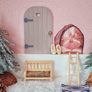 Secret Santa deurstartset met Secret Santa accessoires, Secret Santa deur, ladder, deurmat en Secret Santa schoenen