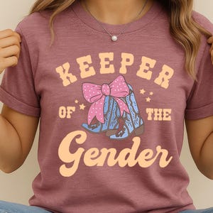 Boots or Bow Western Keeper of the Gender Shirt, Rodeo Gender Reveal T-shirt, Gender Keeper Family Gift, Bull or Heifer Aunt Baby Shower Tee