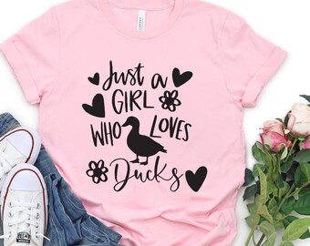 Just A Girl Who Loves Ducks Shirt, Ducks T-shirt, Animal Lover Shirt , Duck Mom Shirt, Cute Ducks Shirt, Funny Farmer Shirt, Ducks Lover Tee