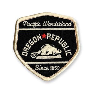 Oregon Republic Pacific Wonderland | Iron-on Embroidered Patch