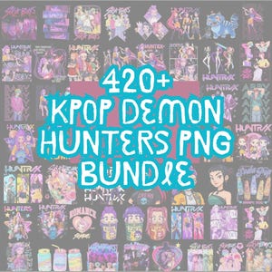 Può includere: Una collezione di grafiche PNG KPOP Demon Hunters. L'immagine presenta una varietà di illustrazioni e design colorati, tra cui personaggi, loghi ed elementi testuali. Il testo "420+ KPOP DEMON HUNTERS PNG BUNDLE" è ben visibile.
