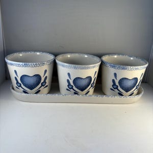 Vtg Corelle Blue Hearts Ceramic Window Planter Pot Set Of 3 with Tray Cottage