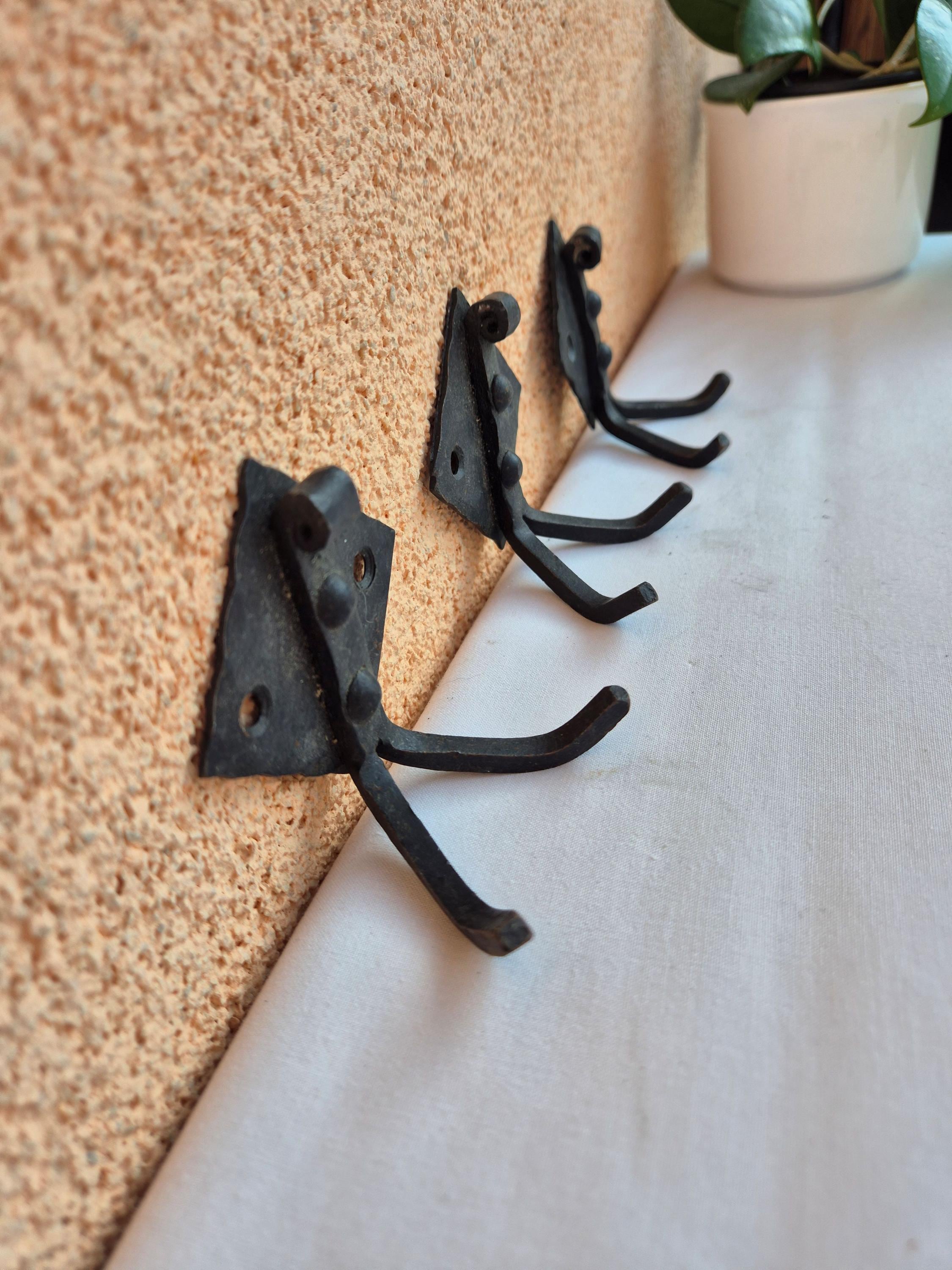 1 of 3 / Coat Hanger / Iron - Metal Hanger / 1990s - Etsy Canada