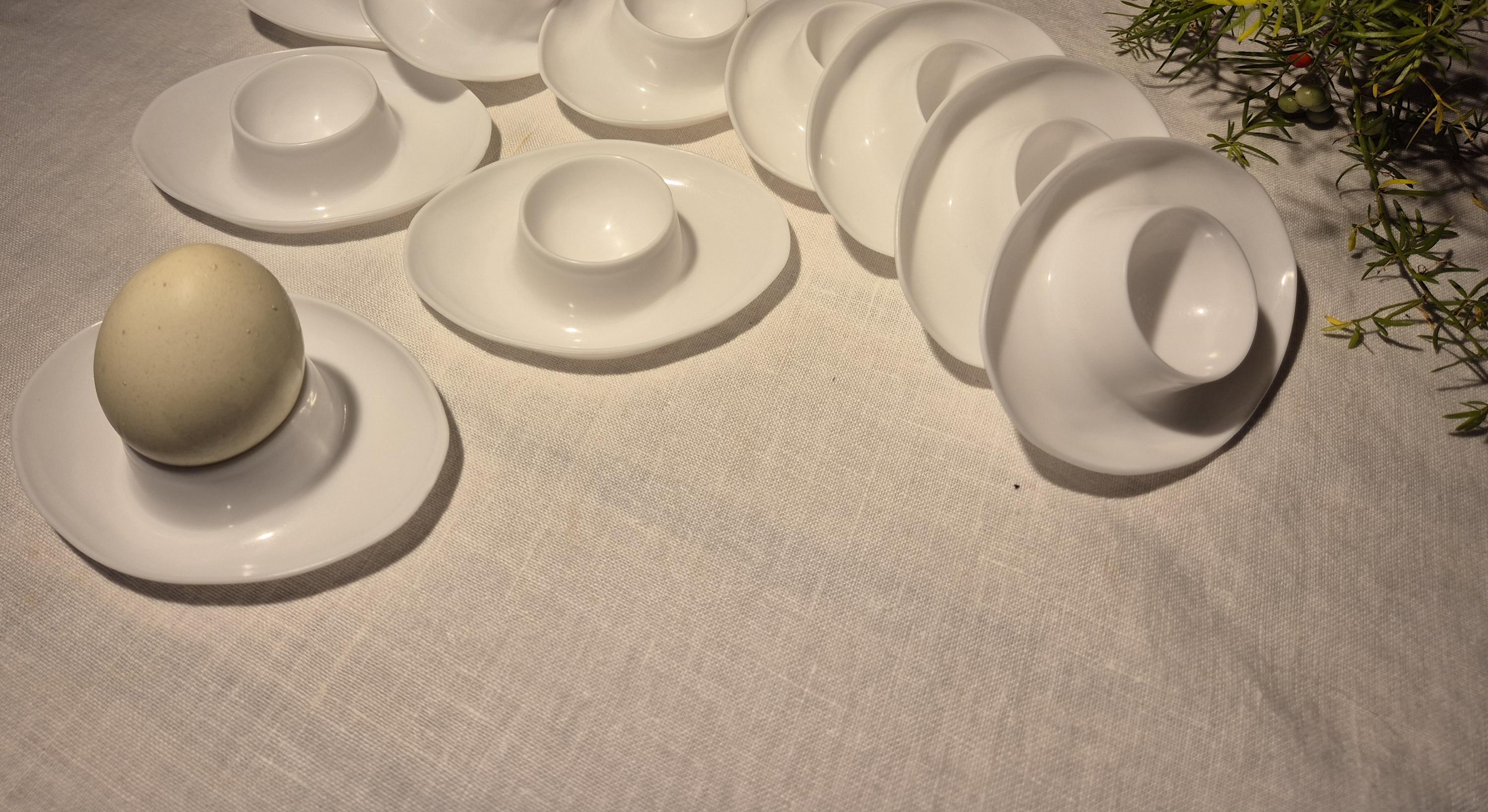 レトロな白いエッグカップ 6 個のうち 1 個 - Etsy 日本