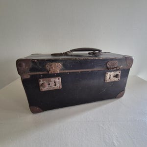 Old Leather Suitcase – Vintage Decoration