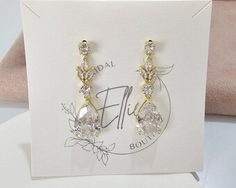 Elegant Gold Wedding Earrings: Stunning Bridal Accessories for the Perfect I Do // A004