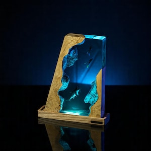 Shark Lamp – LED Ocean Predator Night Light, Cool Sea Animal Decor for Kids and Adults, Unique Nautical Gift for Marine Life and Shark Fans