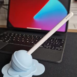3D Printed Melting Lollipop Pencil Holder: Whimsical Desk Decor