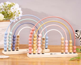 Ábaco arcoíris personalizado, ábaco de madera con nombre, ábaco grabado para bebé, decoración para habitación de bebé, regalo para recién nacido, regalo de cumpleaños para niño pequeño.