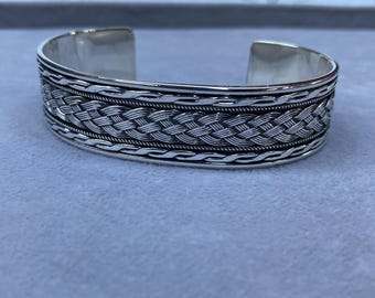 シルバーカフブレスレット、刺繍入りメンズブレスレット、ヴィンテージ