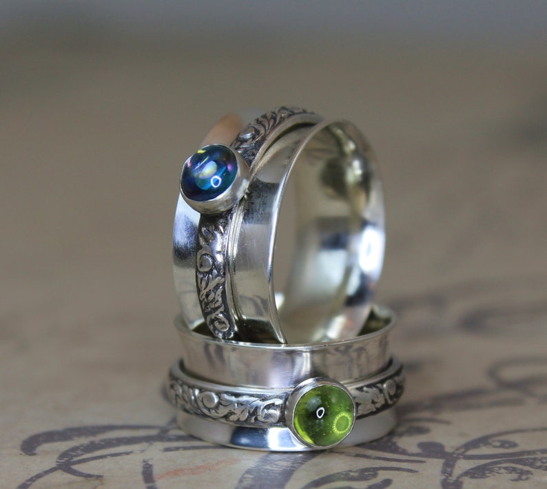 Elegant Spinner Ring image 2