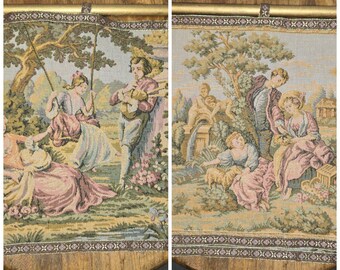 Set mit 2 kleinen hängenden französischen Wandteppichen Aux Armes Du Chateau