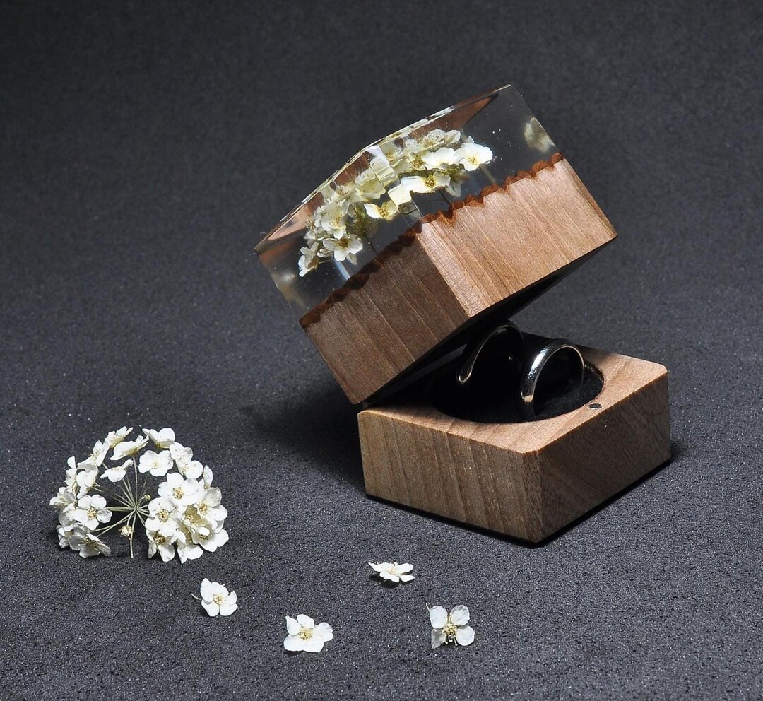 Expoxy Box Personalized Wood & Epoxy Ring Box: Dried Flower Proposal Box - Etsy